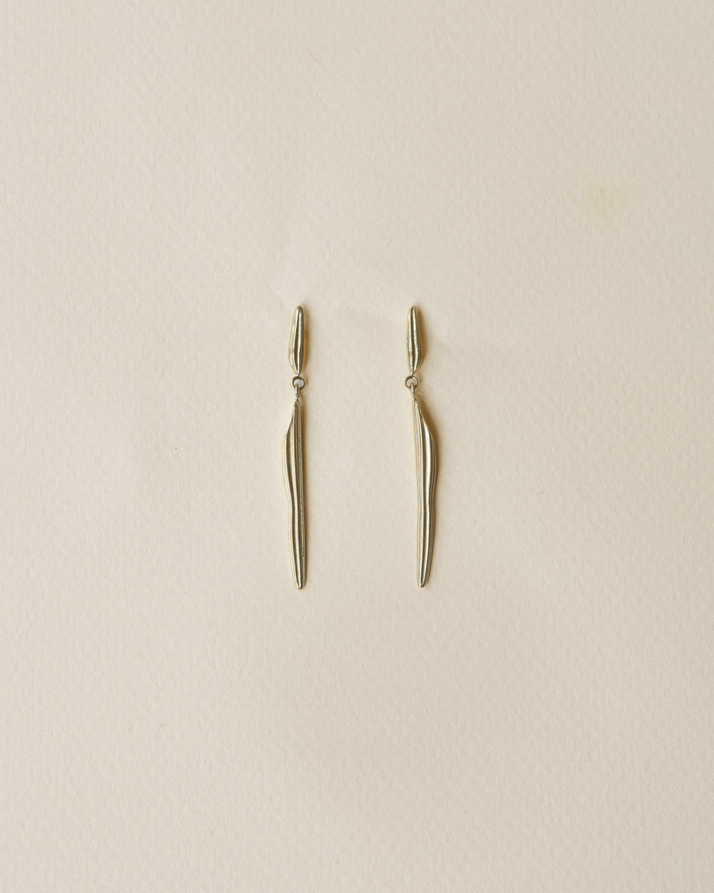 Tide No. 1 gold-plated earring